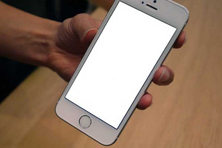 Cách cứu chữa màn hình iPhone 6 bị trắng hiệu quả 1 Màn hình iphone 6 bỗng dưng bị trắng - treo máy, nên xử lý như thế nào đây?