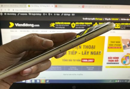 Kinh Nghiệm Xử Lý Lỗi Màn Hình iPhone 6 Bị Hở Keo. 2