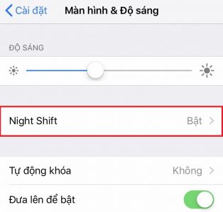 Lỗi màn hình iPhone 6 bị vàng xung quanh 3 Night Shift xử lý màn hình iPhone 6 bị vàng