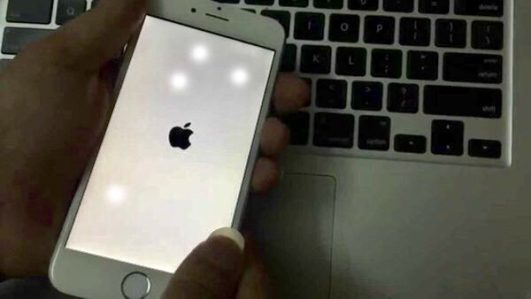 LỖI MÀN HÌNH IPHONE 6 BỊ CHẤM ĐỐM TRẮNG - CÁCH KHẮC PHỤC RA SAO? 1