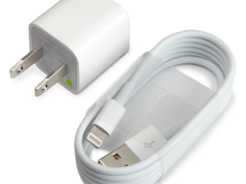 Củ Sạc iPhone 6 Bị Nóng – Nguyên Nhân Do Đâu