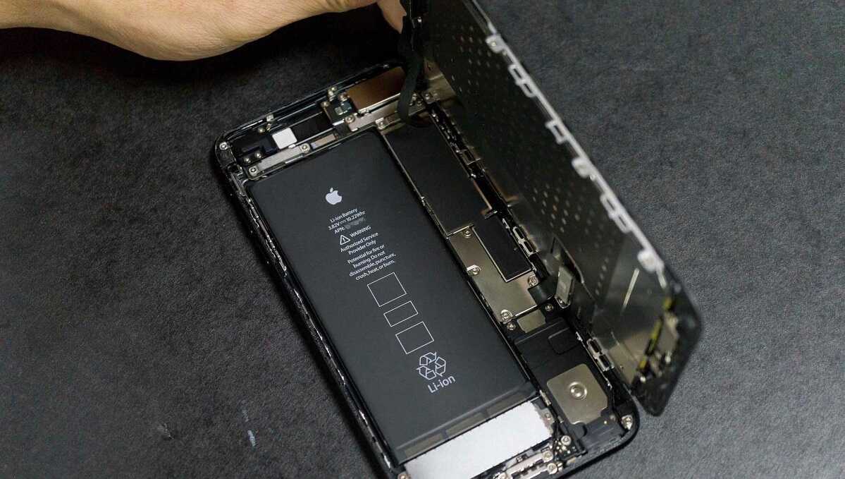 Ma trận giá thay màn hình iPhone 7 Plus