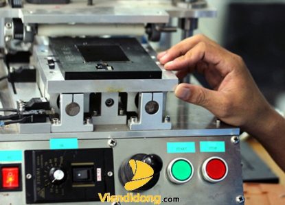 Lý do ép kính iPhone phải 100% chuyên nghiệp 1 Máy ép kính iPhone chuyên dụng