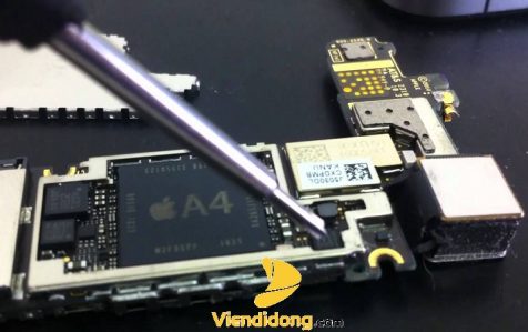 Xử lý lỗi iPhone 5 sạc không vào pin với IC nguồn