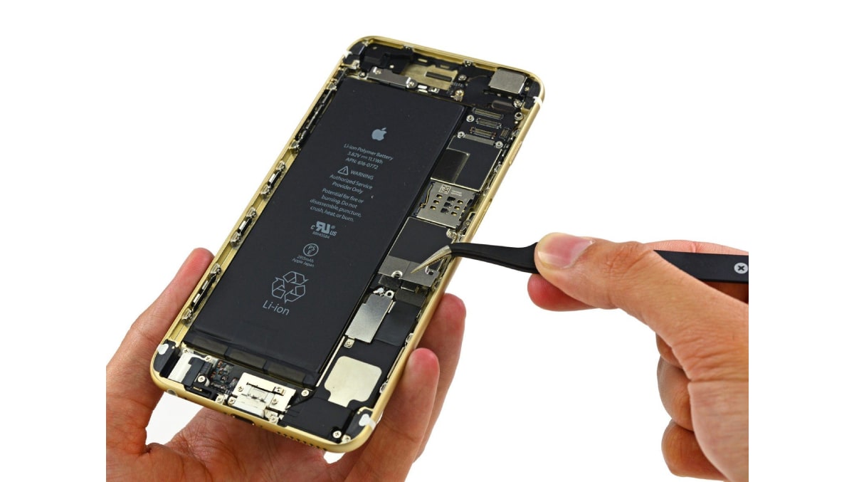 Pin iPhone 6S giá bao nhiêu là chuẩn?