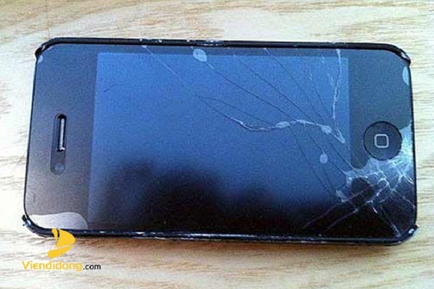 Xử lí màn hình iPhone 4 bị vỡ