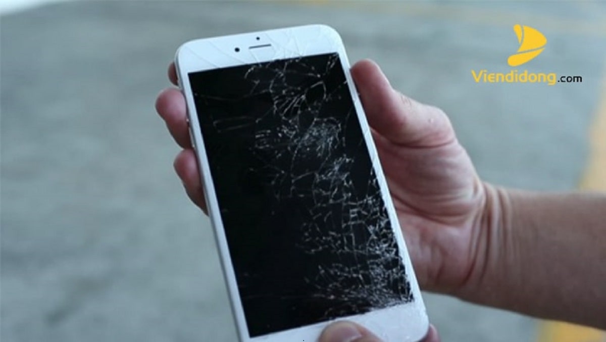 Xử Lý Màn Hình iPhone 7 Bị Vỡ