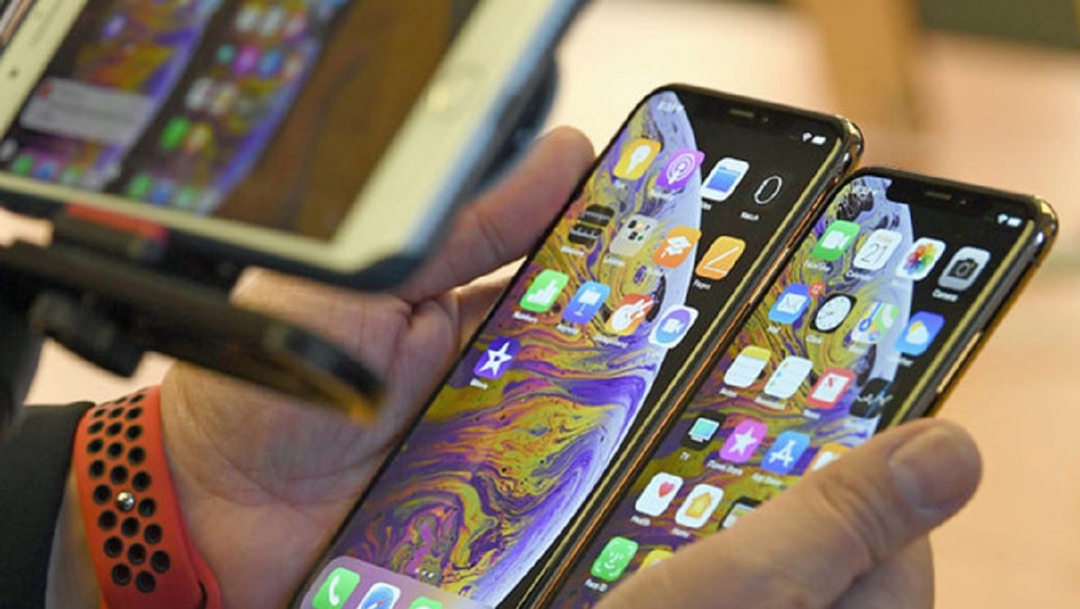 Xử lý màn hình iPhone XS Max bị vỡ