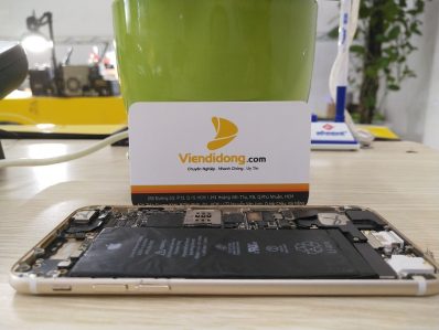 Khi thay pin iPhone 6 sẽ dùng những loại nào? 1 Thay pin iPhone 6 bị chai phù tại Viện Di Động