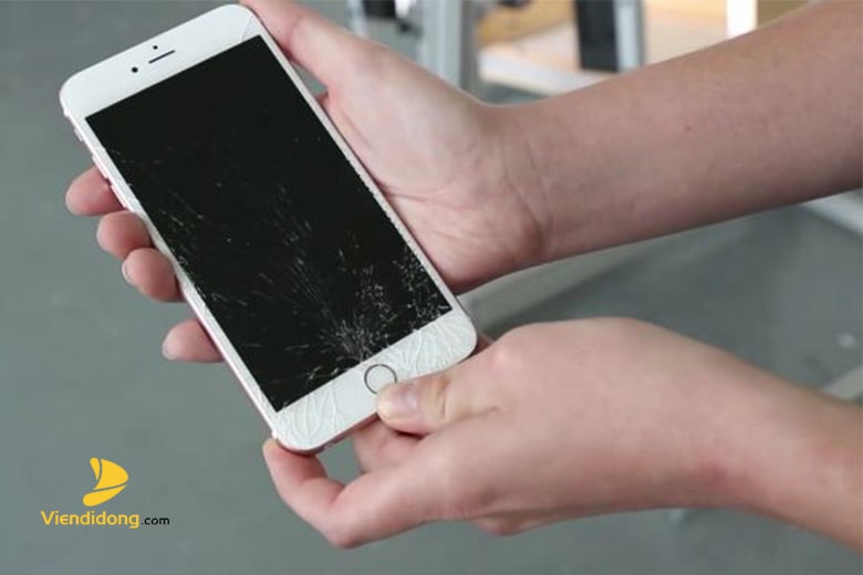 Giá ép kính iPhone 8 Plus hơi cao nhưng vẫn đáng