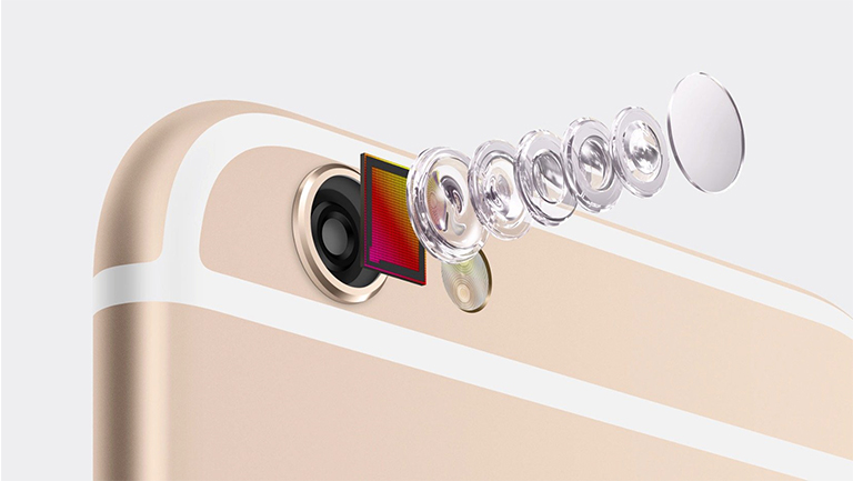 Quá trình thay camera iPhone 6 khá nhanh