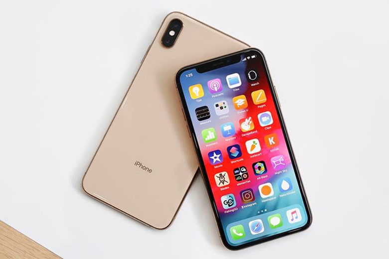 Điện thoại iPhone Xs cũ màu gold còn mới và đẹp