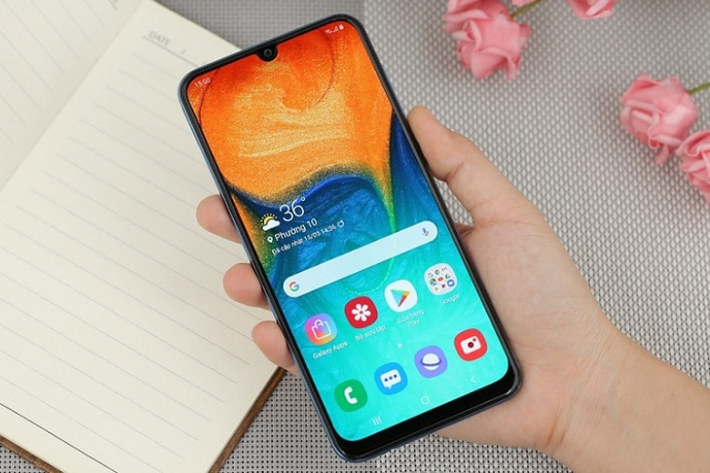 Màn hình Galaxy A30s rộng, hiển thị sắc nét