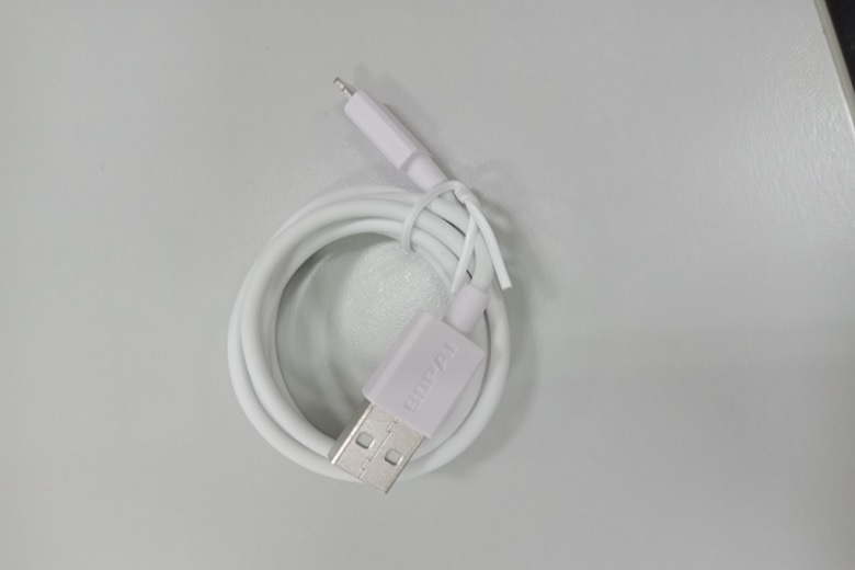 Dây cáp sạc iPhone Lightning 90PAI DL-02 cứng cáp, chắc chắn