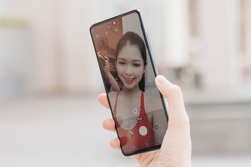 Smartphone ngày 8/3 nào sẽ được các quý ông lựa chọn? dung galaxy a51 selfie thi khoi phai che viendidong