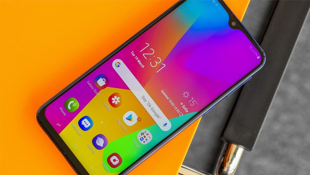 Samsung Galaxy M21 giá siêu rẻ trình làng với camera chất, pin trâu