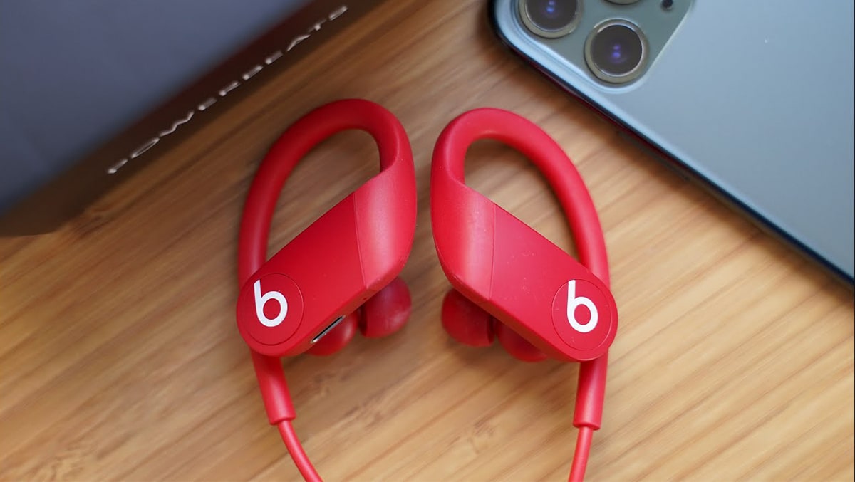 Apple ra mắt tai nghe Powerbeats 4 với thời lượng pin 15 giờ