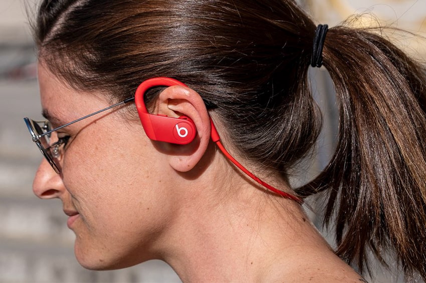 Apple ra mắt tai nghe Powerbeats 4 với thời lượng pin 15 giờ