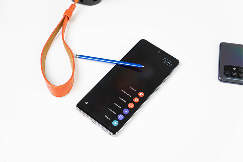  Note 10 Lite đầy quyền lực là đối thủ đáng gờm của SE 2020