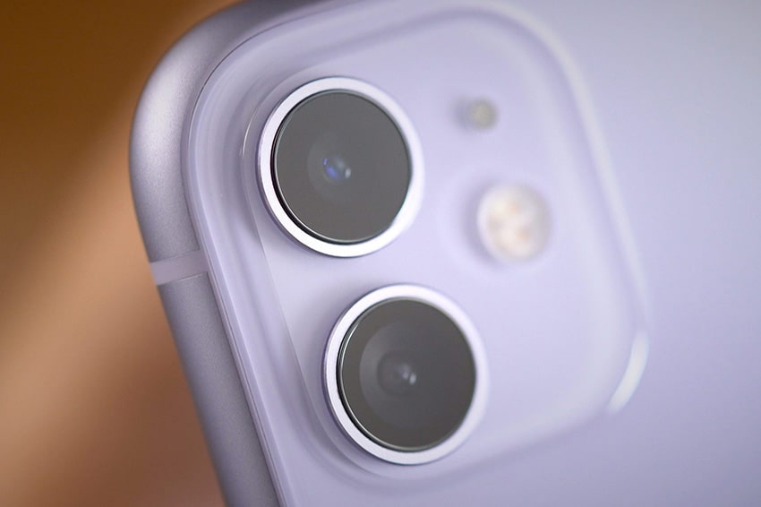 Giống với iPhone 11 iPhone 12 mini cũng có bộ đôi camera