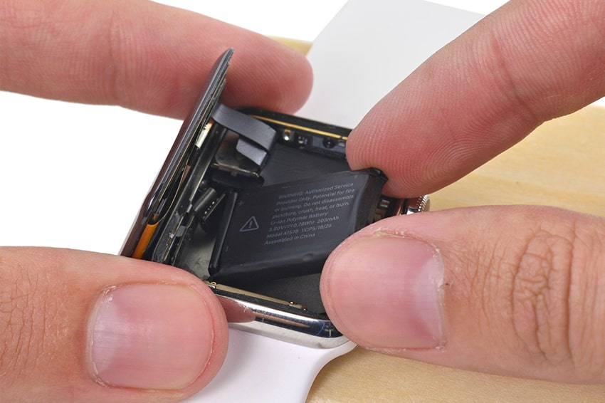 Thay pin Apple Watch 2 Thay pin Apple Watch