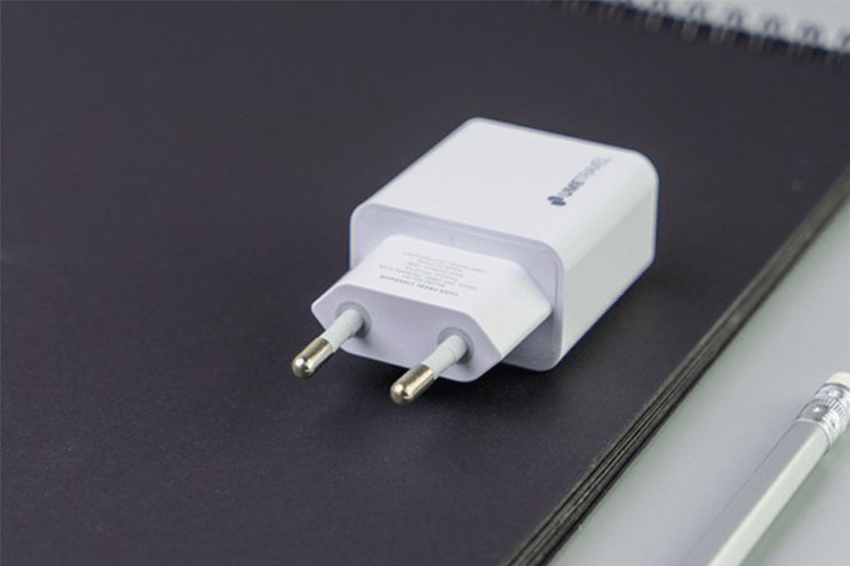 Adapter sạc USB 2.1A Umetravel A1