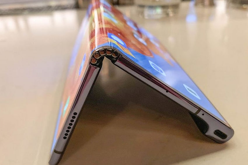 Mẫu smartphone gập mang tên Mate X của Huawei