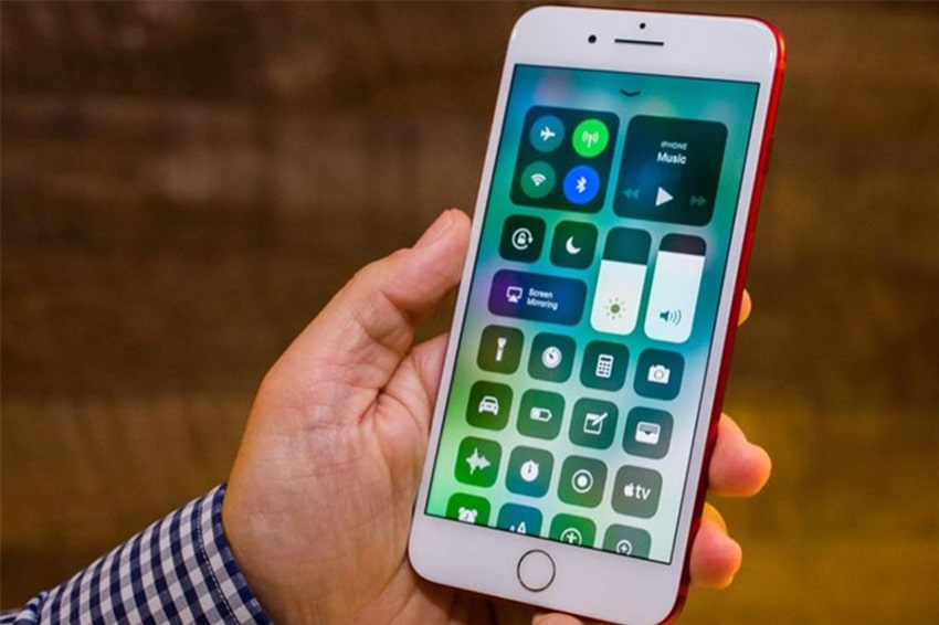 iOS 13 có thể lên iOS 14 từ các đời điện thoại nào? van co the keo dai tuoi tho iphone bang viec len ios viendidong