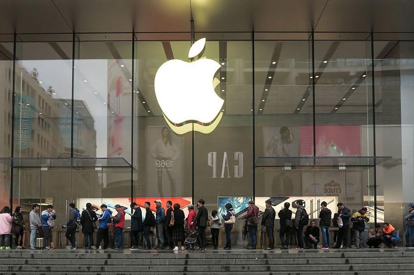 Apple đang xem xét đưa dây chuyền lắp ráp iPhone của mình sang Việt Nam. Một báo cáo mới cho biết công ty đã cử đại diện của Luxshare